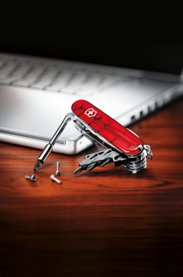 VICTORINOX CyberTool 34